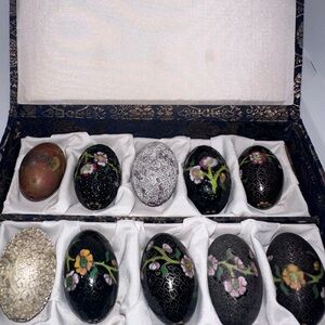 Decorative Black and White Floral Eggs Set